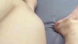 Mới cho tay vào móc em tiktoker đã chảy nước nhóp nhép cong người run chân sướng