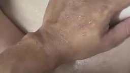 Em sinh viên năm nhất bướm lún phún lông bắn tinh lên cả miêng em còn bắt em bú cu