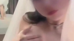 Cô dâu thử váy cưới mà em cũng tranh thủ quay video gạ anh về chịch