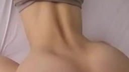 Em học viên yoga chân dài cặp mông cực phẩm em còn biết co thắt bướm lúc chịch