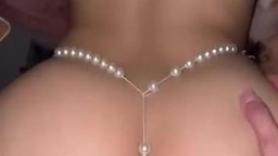 Lót lọt khe em mặc cũng như không nhưng mà nứng chịch lút cán em vừa đau vừa sướng