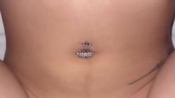 Lê Vy 2k4 banh bướm cho anh chịch em còn chưa kịp sướng anh đã đòi xuất tinh rồi