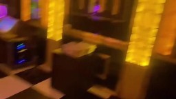 Đi hát karaoke trời mưa hội bạn bỏ về trước nứng quá húp luôn em trong phòng hát