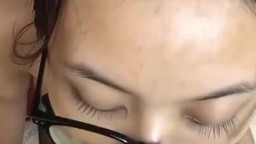 Đeo kính nhìn em dâm quá niềm đam mê bất tận bú cu cả ngày em không chán