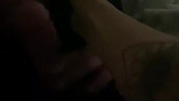 Mới quen được vài ngày em đã đòi bú cu anh còn lấy điện thoại em quay phim