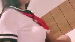 Vú siêu to đã mặc đồ nữ sinh em còn tinh tế đeo cả khăn quàng đỏ
