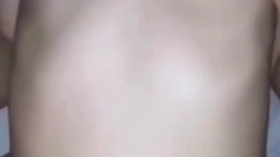 Bé nữ sinh non tơ cực ngon mà chim anh dài nhưng yếu quá chịch được mấy cái đã xuất tinh