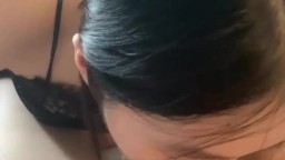 Em sinh viên ngoan hiền anh còn bắt em vừa bú cu vừa ăn kem trên chim anh