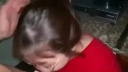Lén ba mẹ làm tình với em trong bếp lúc đang nấu cơm