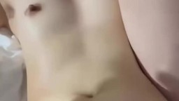 Cho bé người yêu đi chịch dạo với bạn anh đứng ngoài chờ mãi mới đến lượt