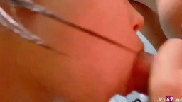 Bé nữ sinh cực phẩm tò mò tuổi mới lớn