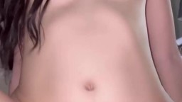 Vú non tơ bướm hồng hào cưỡi ngựa em còn ngoáy muốn gãy chim anh