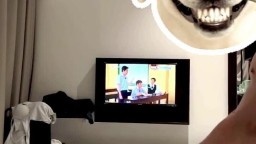 Em nhân viên văn phòng vú to da trắng tranh thủ giờ nghỉ trưa