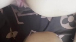 Bé nữ sinh sướng quá không chịu được rên la xin mà anh không tha