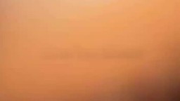 Em còn đang sướng mà chưa gì anh đã xuất làm em phải cọ bướm vào đùi