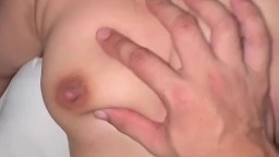 Vừa chịch em vừa rên la khẩu dâm cỡ này mà chim anh không cứng lên được để thỏa mãn em