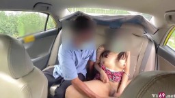 Chú tài xế taxi số hưởng được em gái gạ tình ngay trên xe